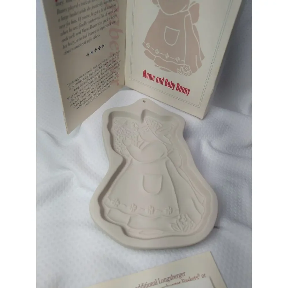 Vintage Longaberger Woven Traditions Ceramic Bunny Cookie Mold Tie-On 1994 Box